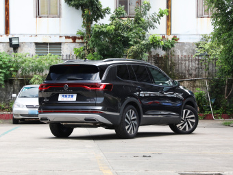 VW Talagon Luxury Jiajing Pro 6-seater 4 Motion 380TSI